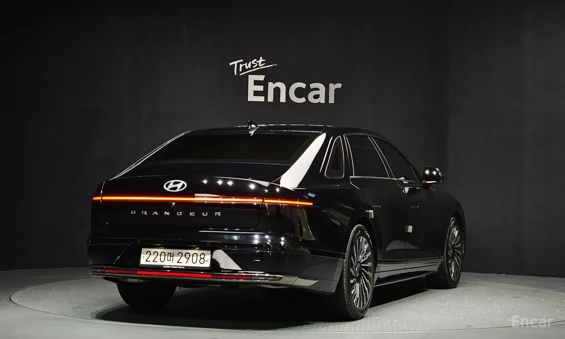 Фото 2 - Hyundai Grandeur