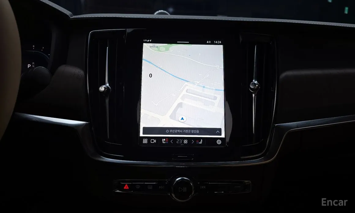 Фото 16 - Volvo S90