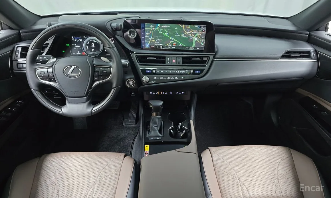 Фото 7 - Lexus ES