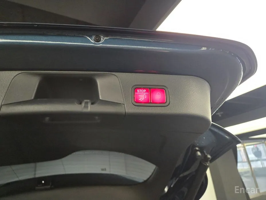 Фото 16 - Mercedes-Benz GLB-Class