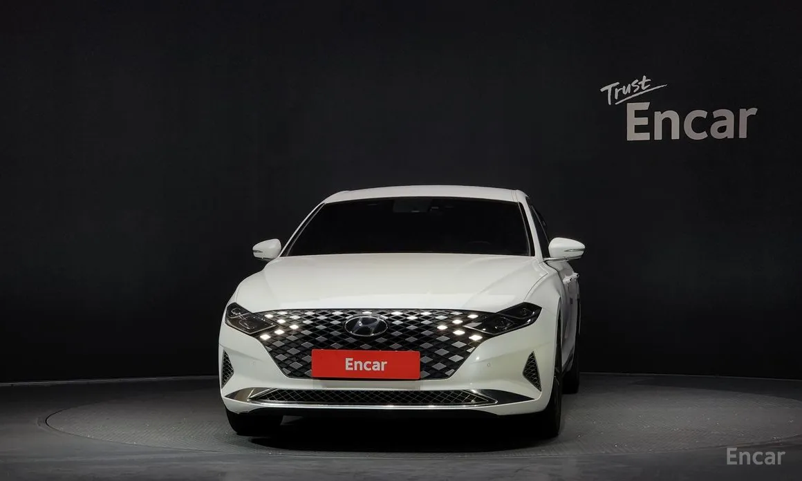 Фото 3 - Hyundai Grandeur