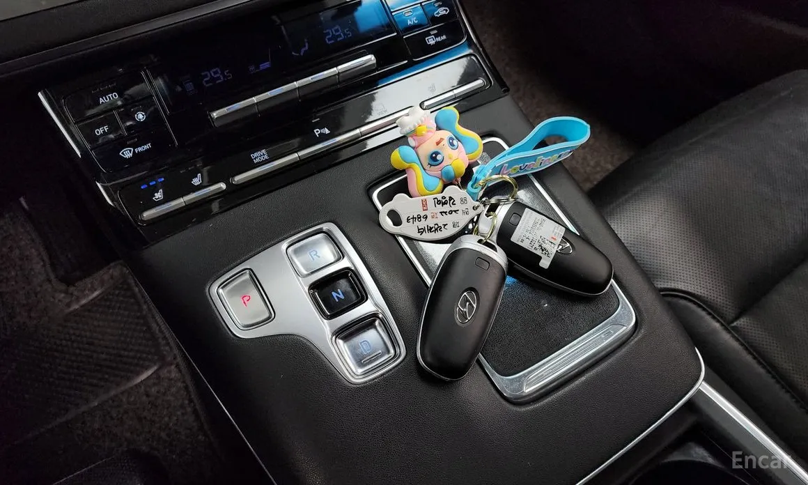 Фото 9 - Hyundai Grandeur