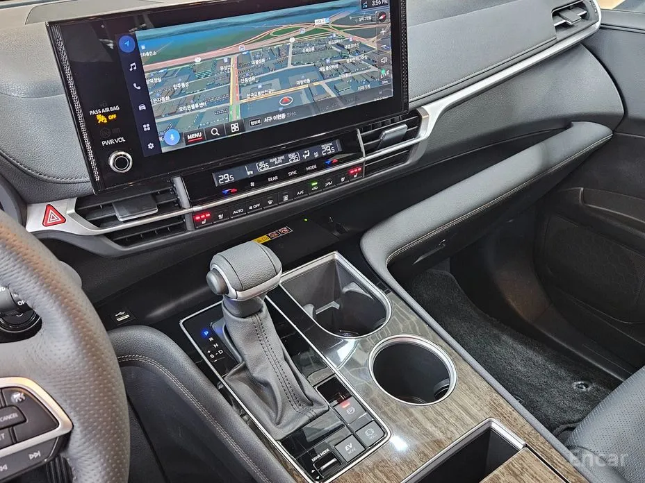 Фото 10 - Toyota Sienna