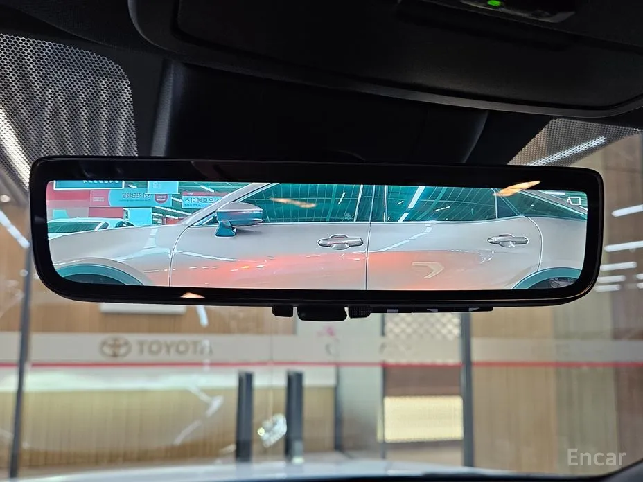 Фото 9 - Toyota Sienna