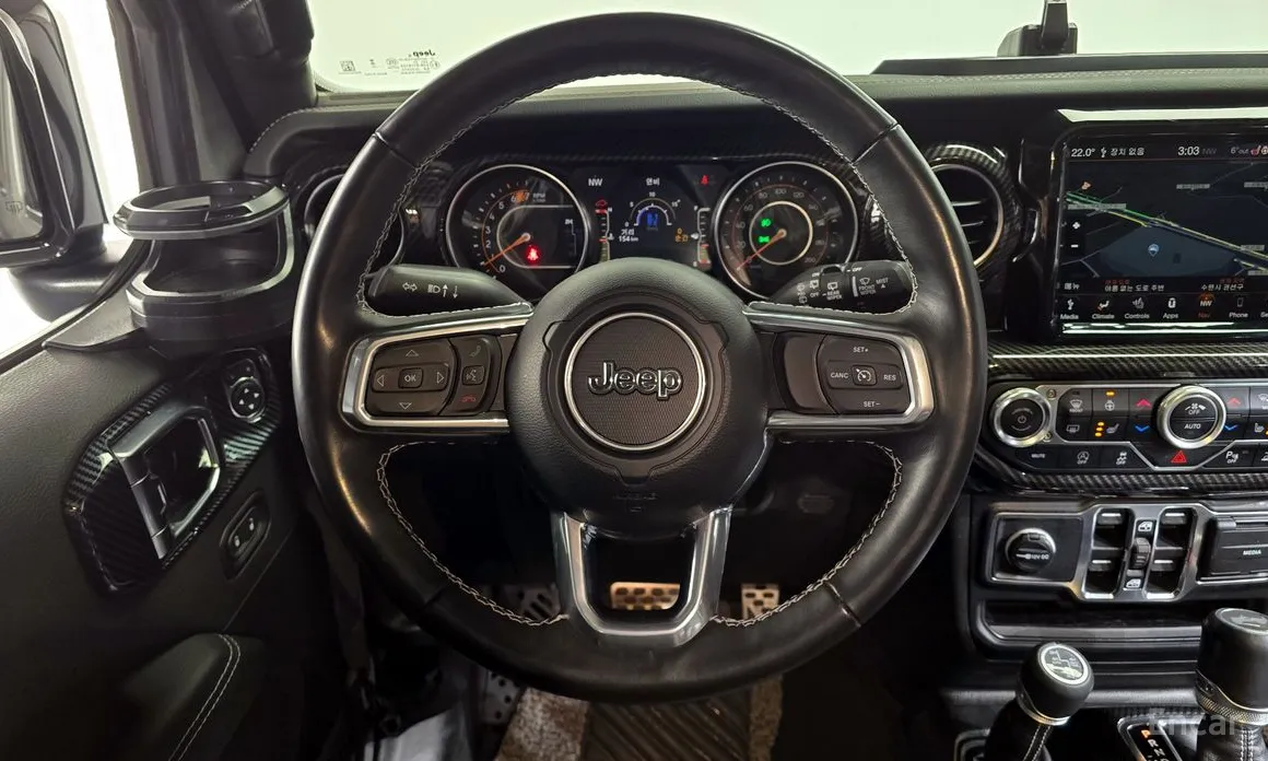 Фото 13 - Jeep Wrangler