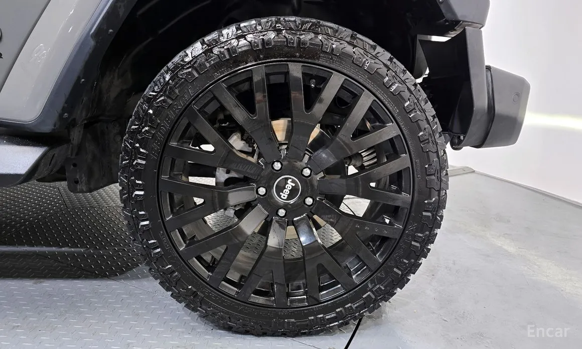 Фото 5 - Jeep Wrangler