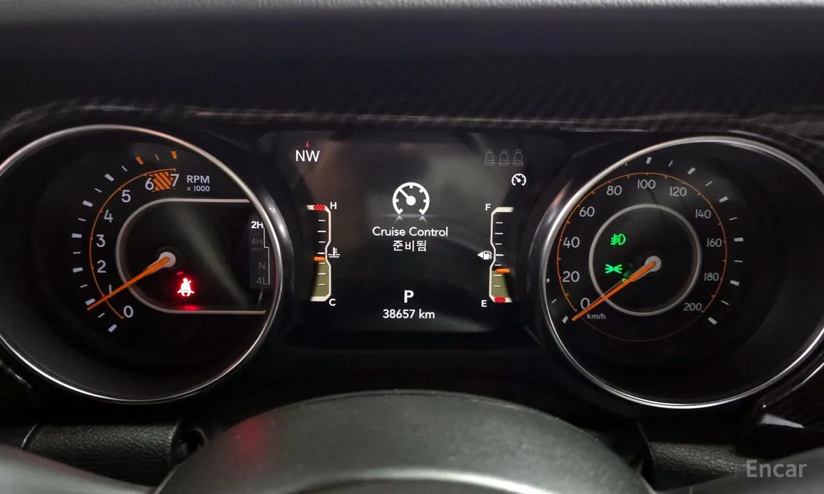 Фото 8 - Jeep Wrangler