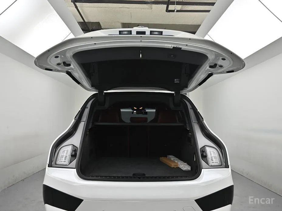 Фото 20 - BMW iX