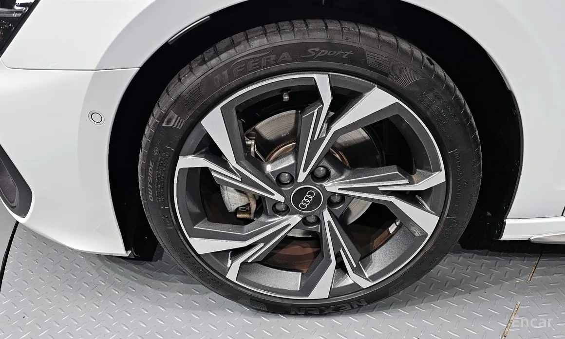 Фото 5 - Audi A3