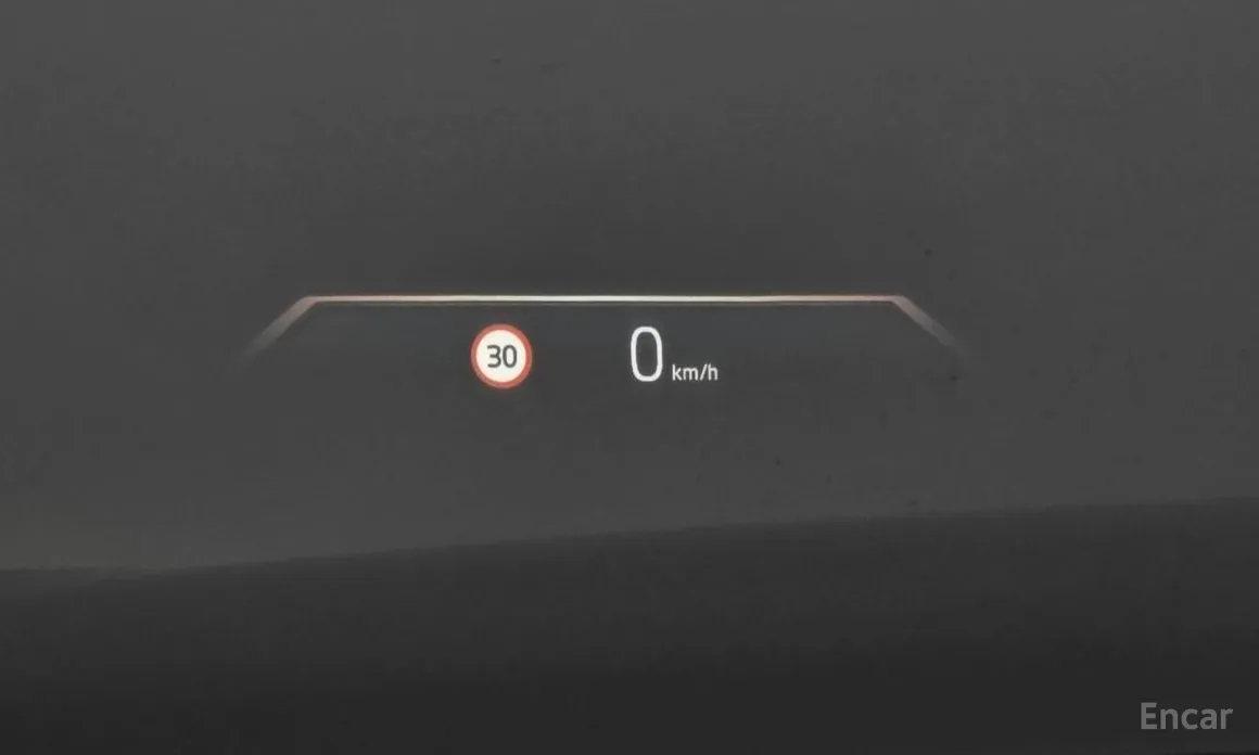 Фото 17 - BMW 7 Series