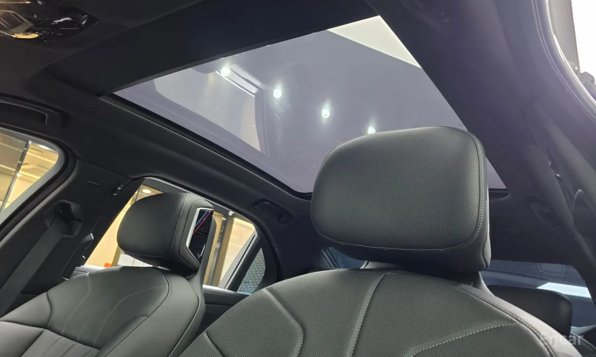 Фото 18 - BMW 7 Series