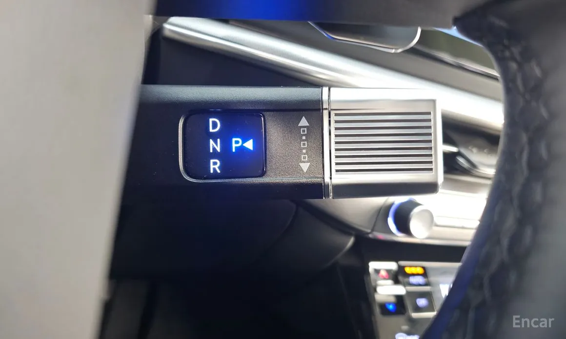 Фото 9 - Hyundai Grandeur