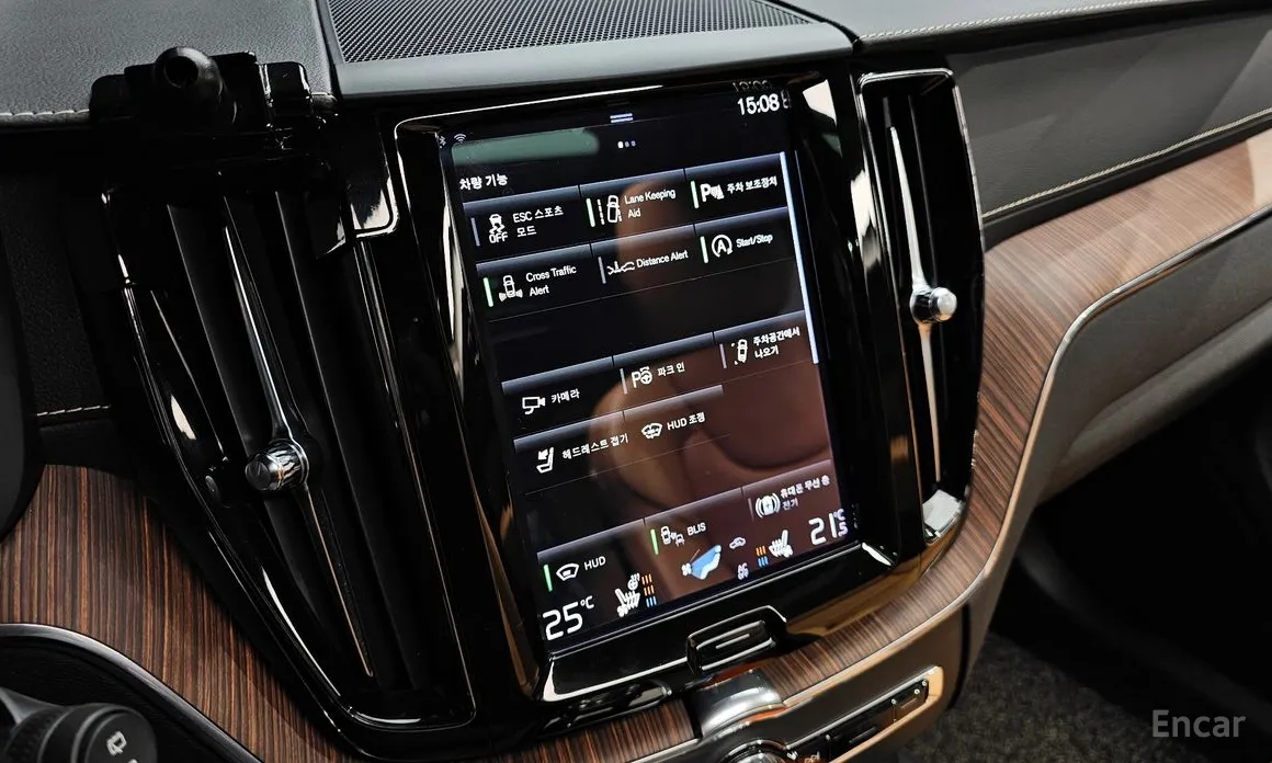 Фото 17 - Volvo XC60