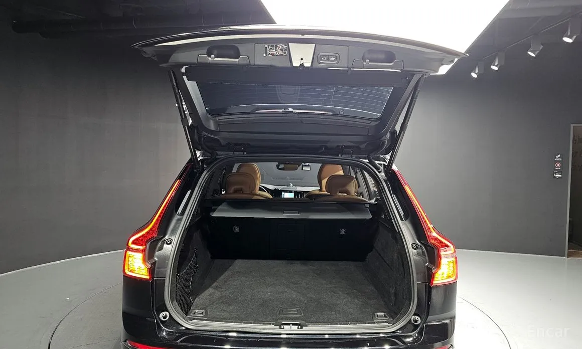 Фото 20 - Volvo XC60