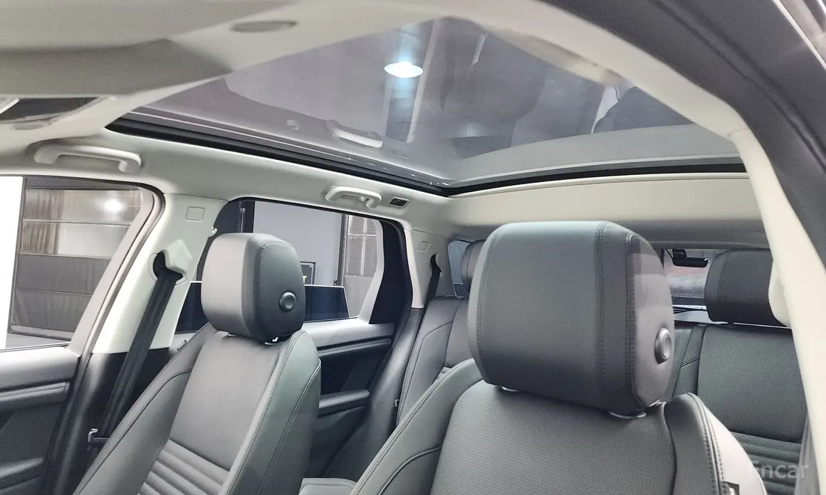 Фото 18 - Land Rover Discovery Sport