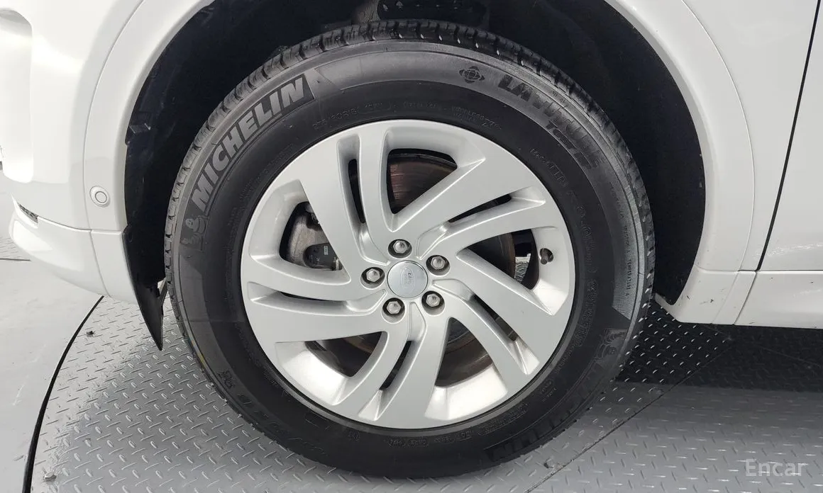 Фото 5 - Land Rover Discovery Sport