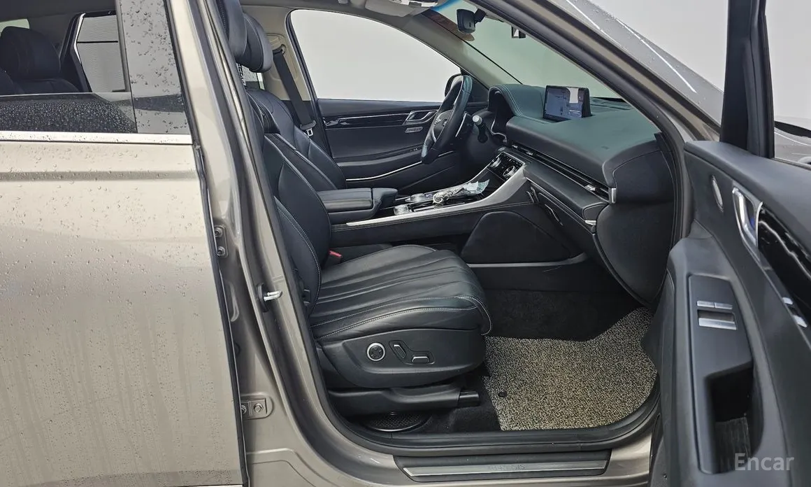 Фото 11 - Genesis GV80