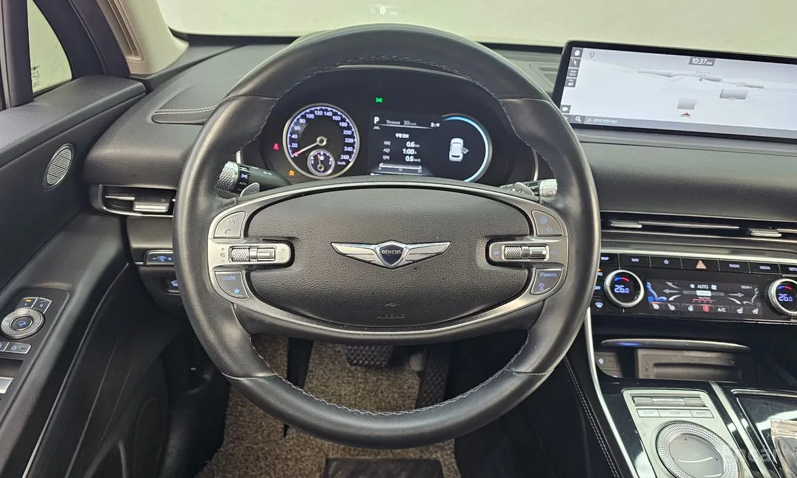 Фото 13 - Genesis GV80