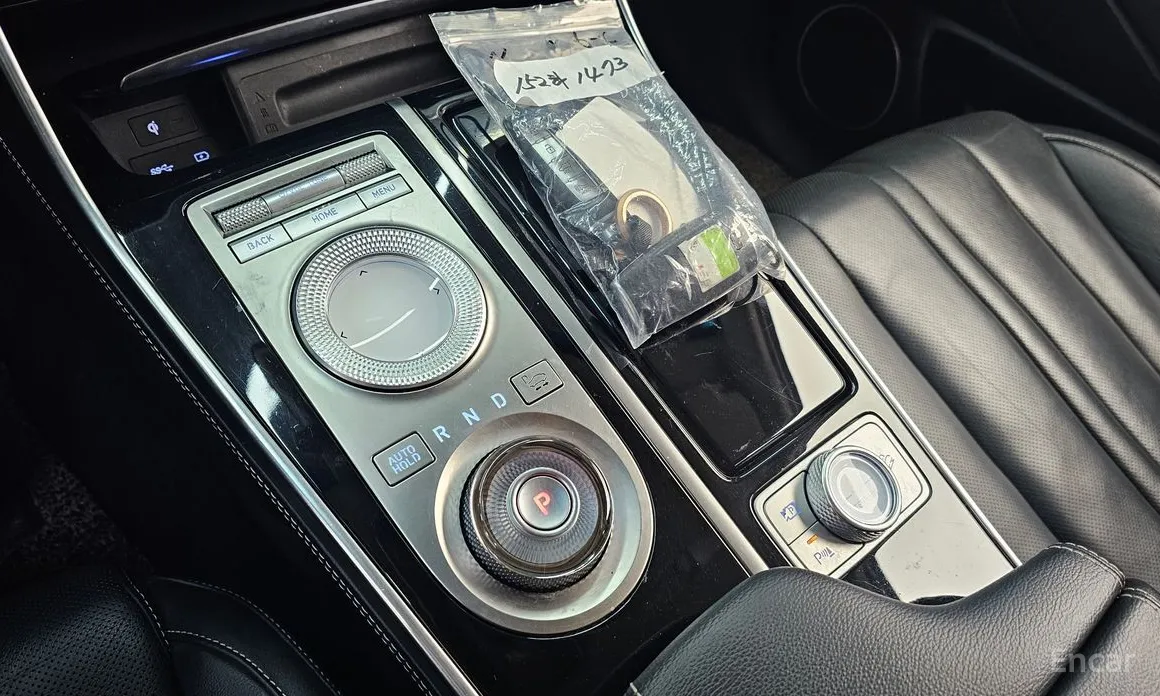 Фото 9 - Genesis GV80