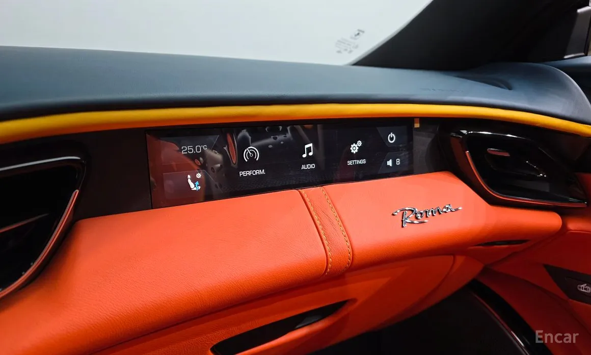 Фото 17 - Ferrari Roma