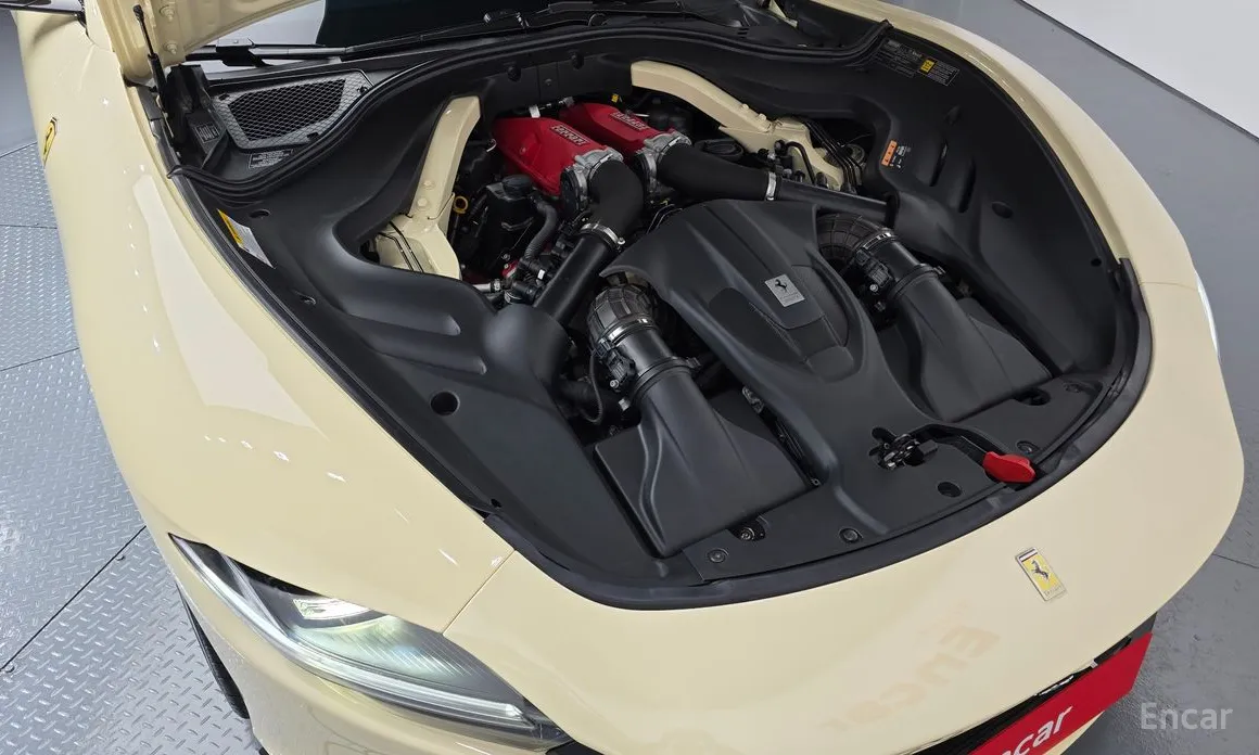 Фото 6 - Ferrari Roma