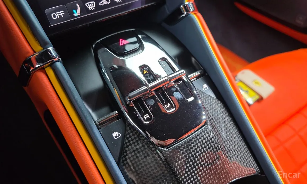 Фото 9 - Ferrari Roma