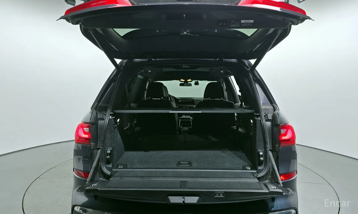 Фото 20 - BMW X7