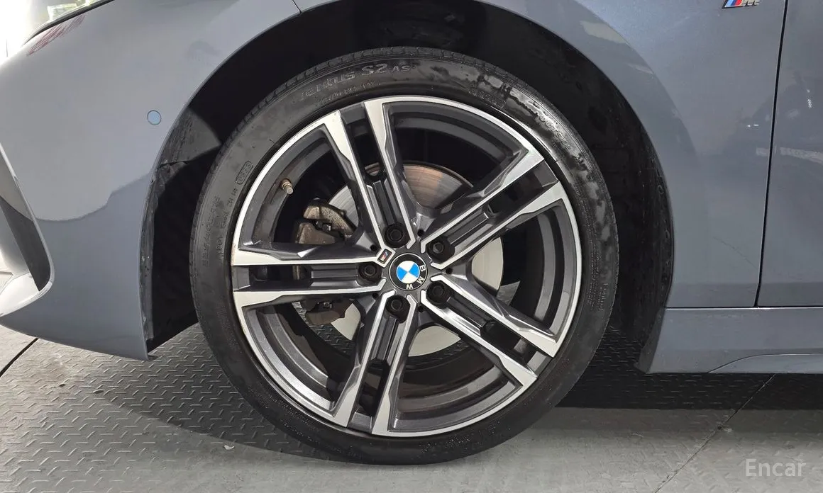 Фото 5 - BMW 1 Series