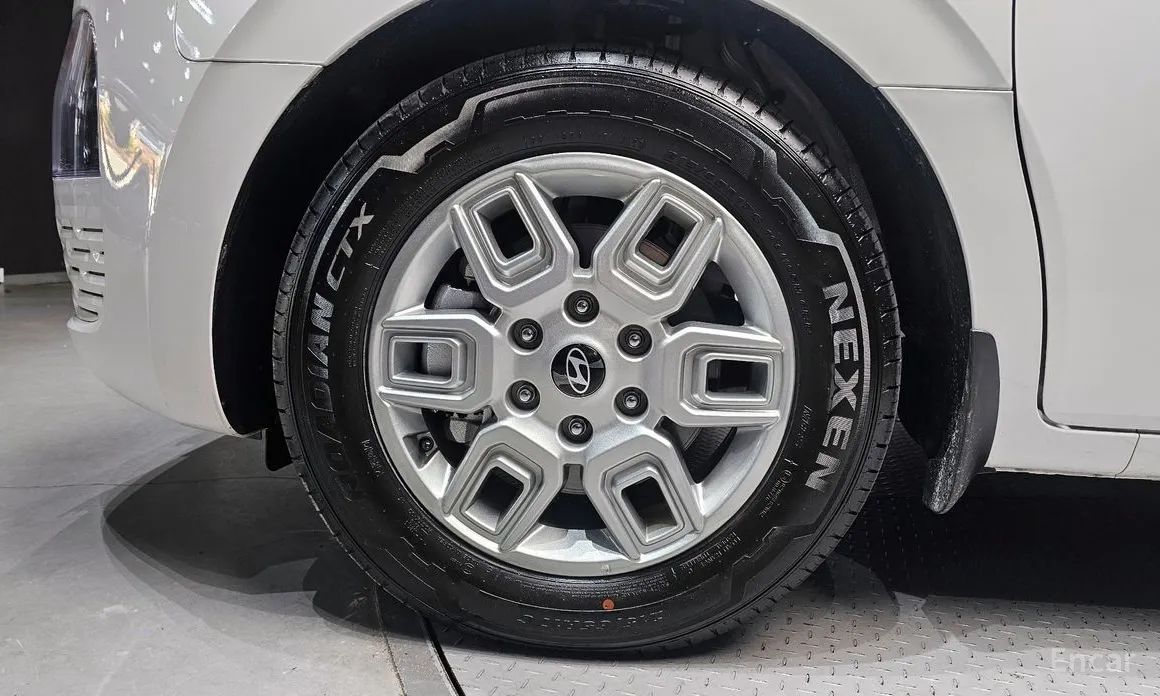 Фото 5 - Hyundai Staria