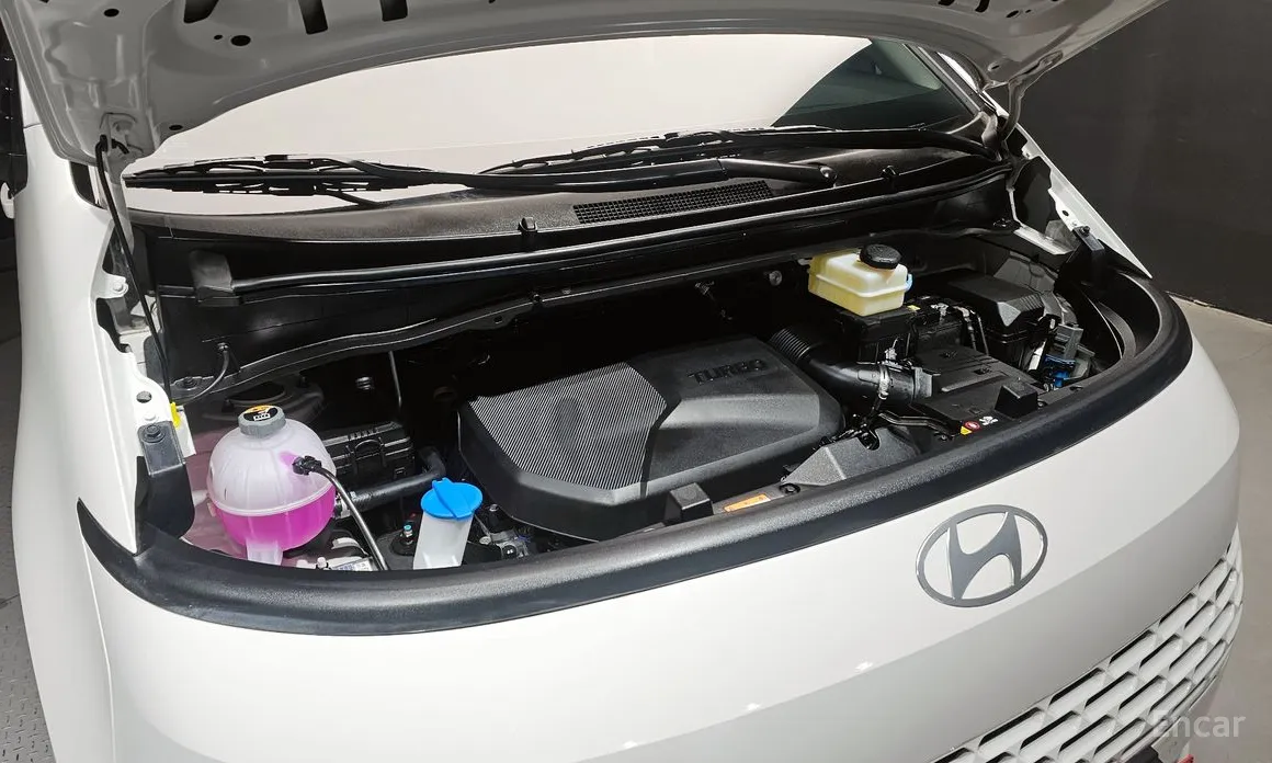 Фото 6 - Hyundai Staria