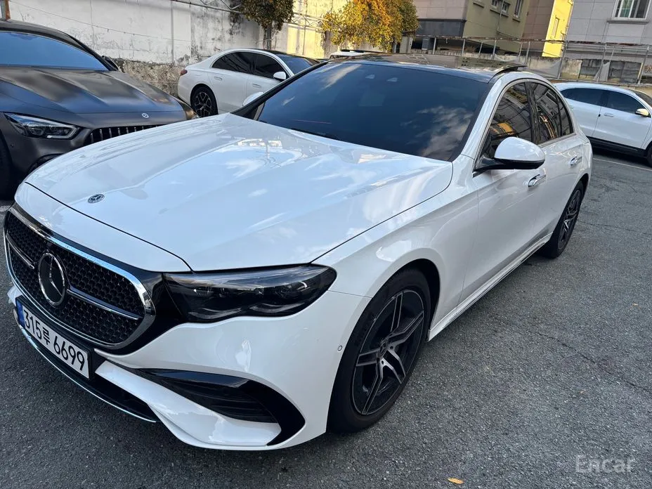 Фото 2 - Mercedes-Benz E-Class