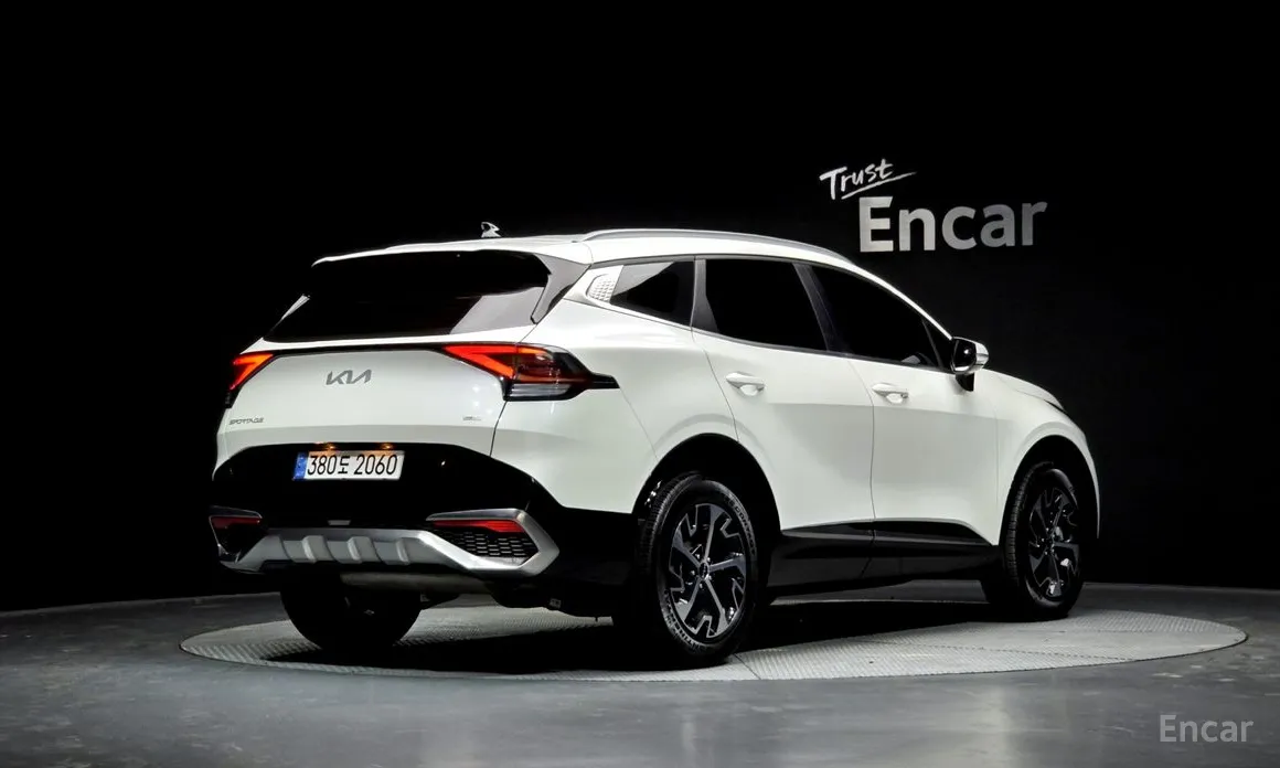 Фото 2 - Kia Sportage