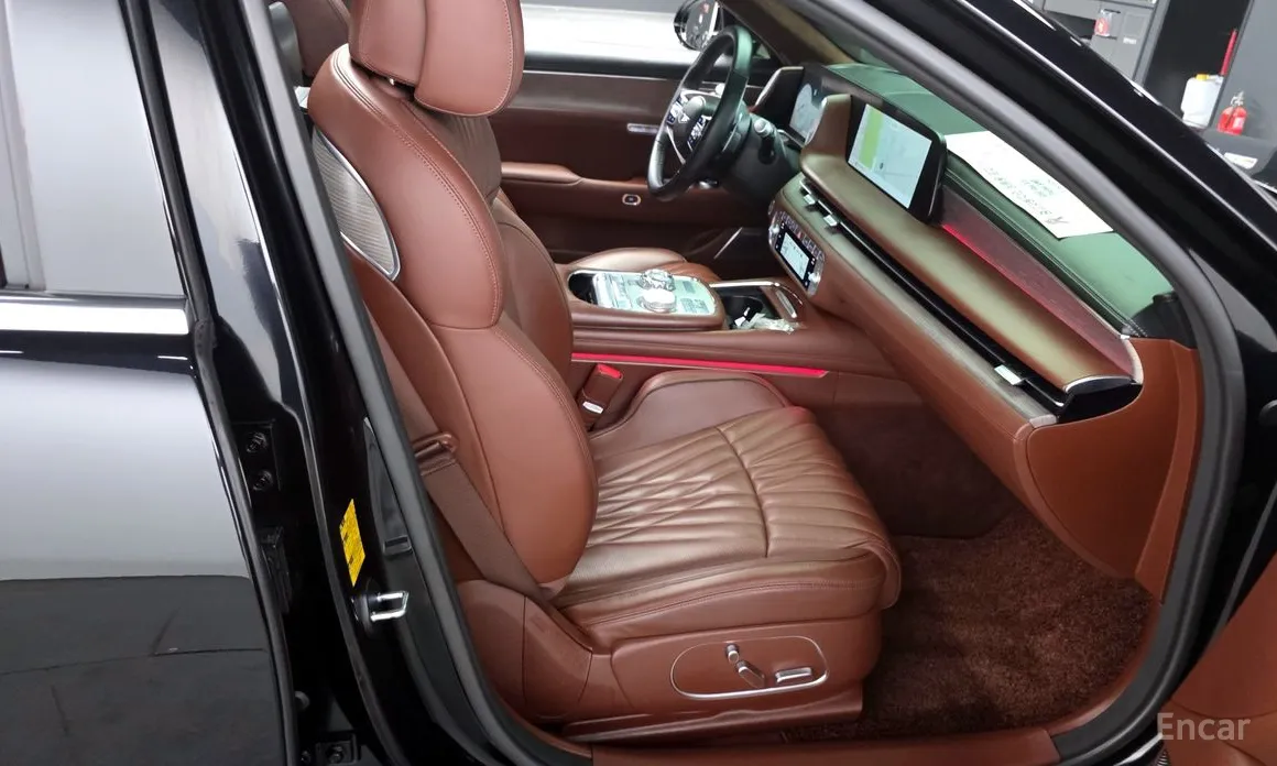 Фото 12 - Genesis G90