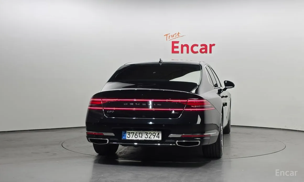 Фото 4 - Genesis G90