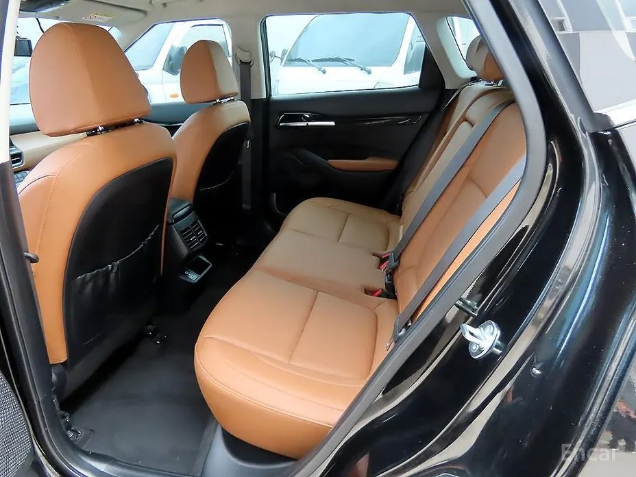 Фото 6 - Kia Seltos