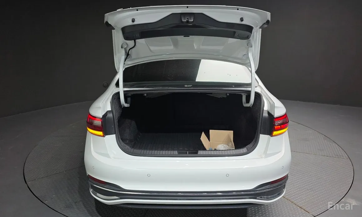 Фото 20 - Volkswagen Jetta