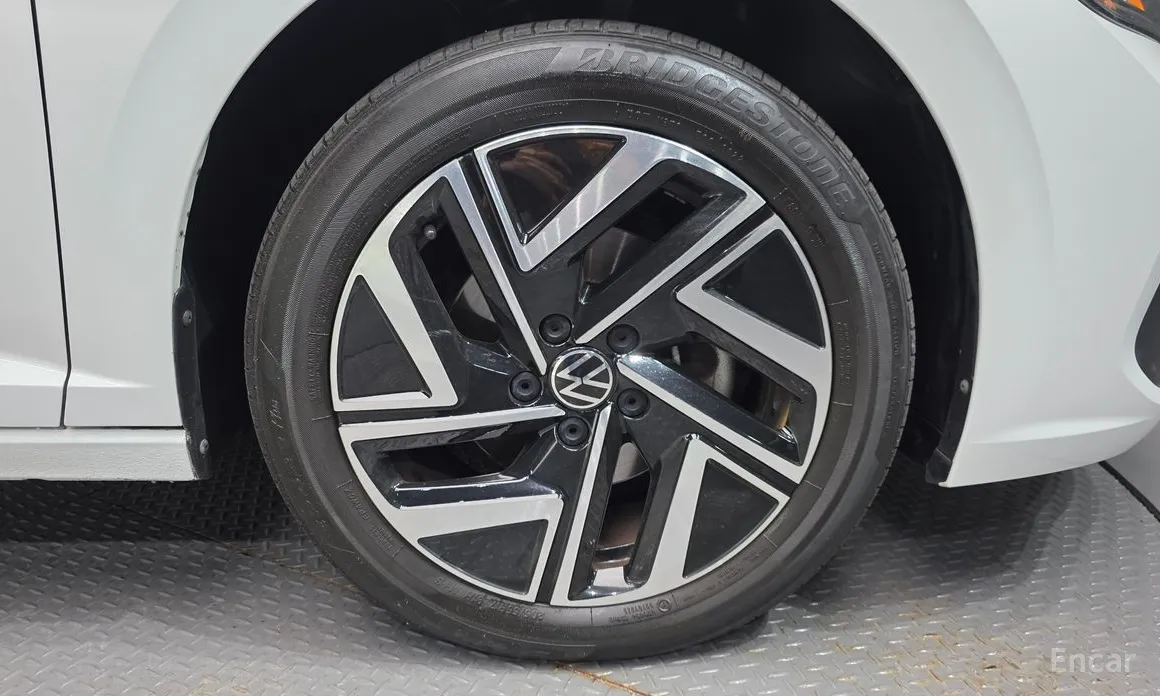 Фото 5 - Volkswagen Jetta