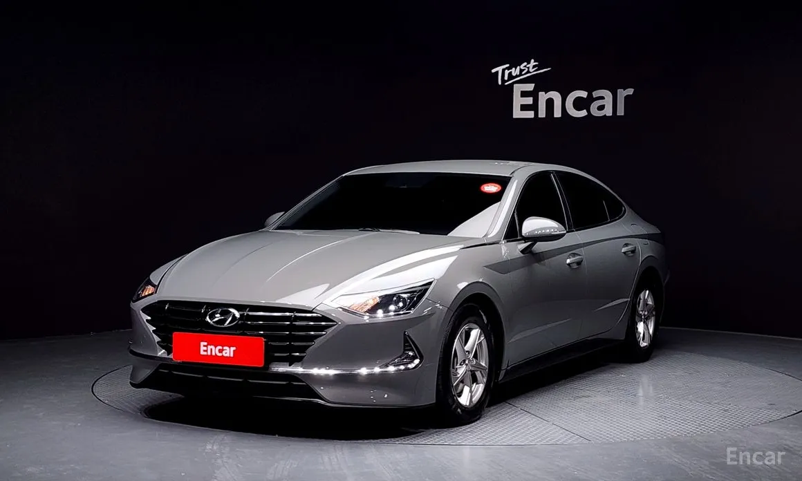 Photo 1 - Hyundai Sonata