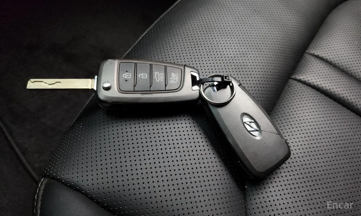 Photo 19 - Hyundai Sonata