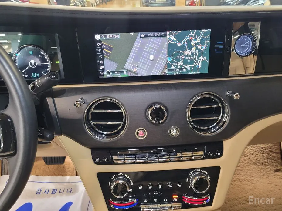 Фото 15 - Rolls-Royce Ghost