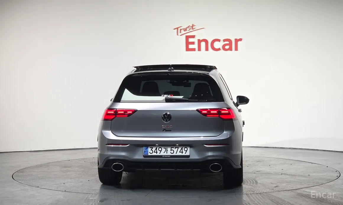 Фото 4 - Volkswagen Golf