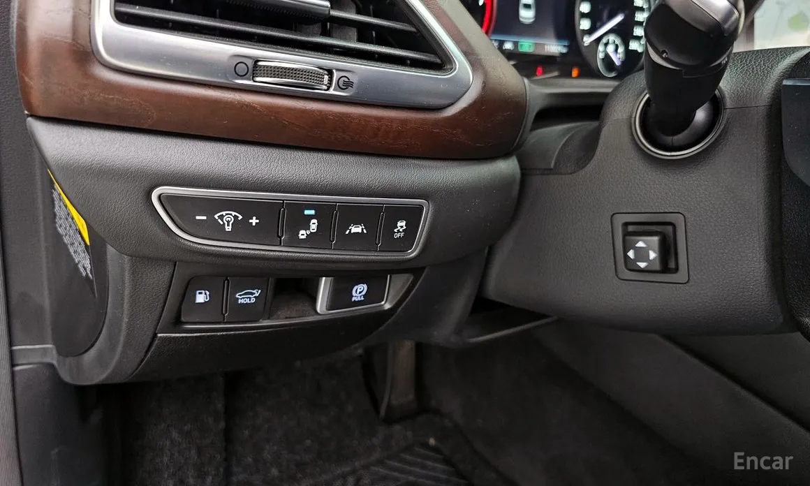 Фото 14 - Genesis G90