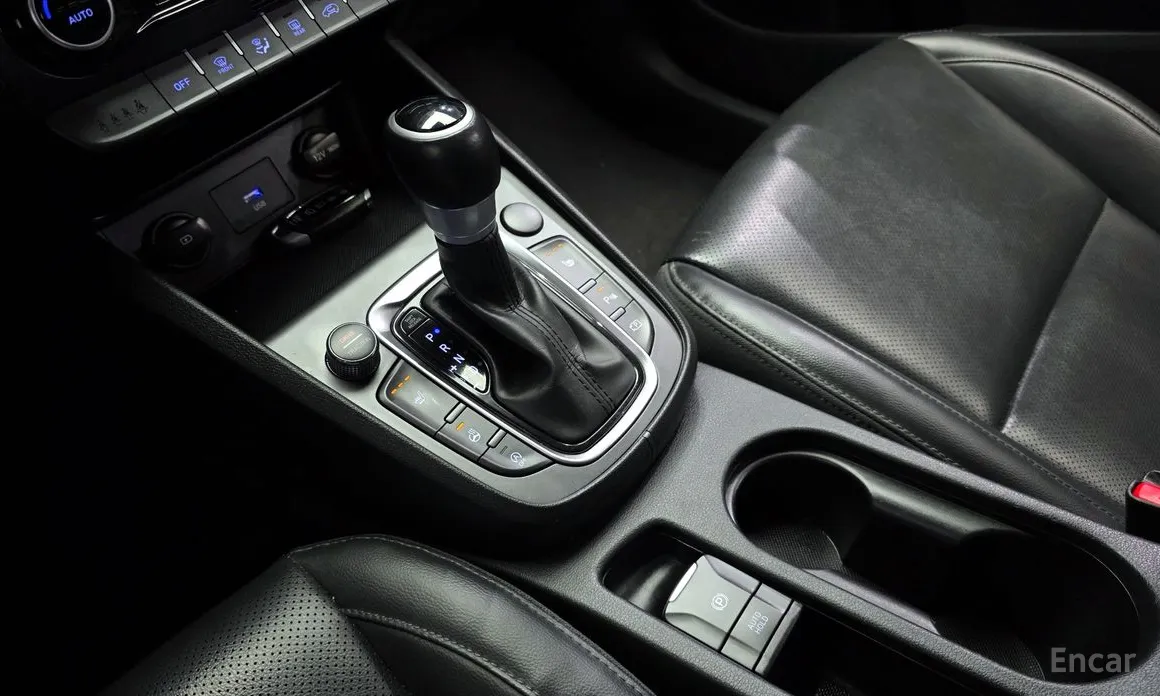 Фото 9 - Hyundai Kona