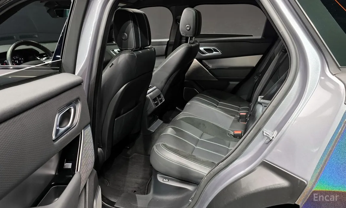 Фото 12 - Land Rover Range Rover Velar