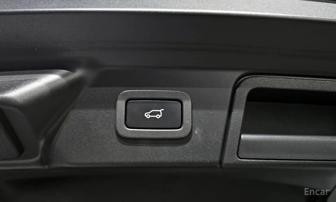 Фото 20 - Land Rover Range Rover Velar