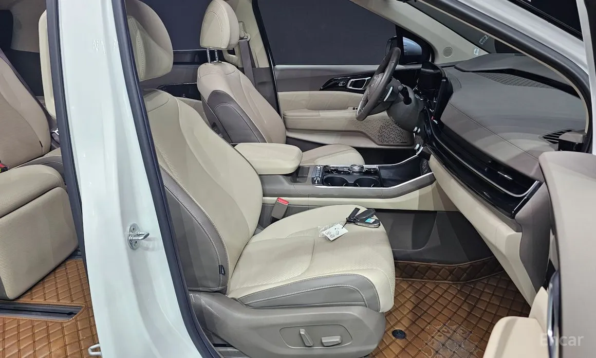 Фото 10 - Kia Carnival