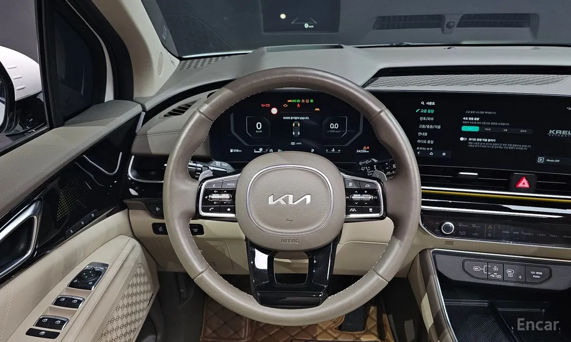 Фото 13 - Kia Carnival