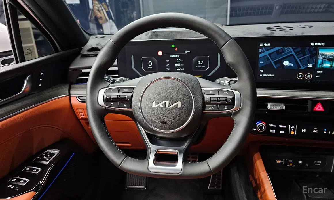 Фото 13 - Kia K5