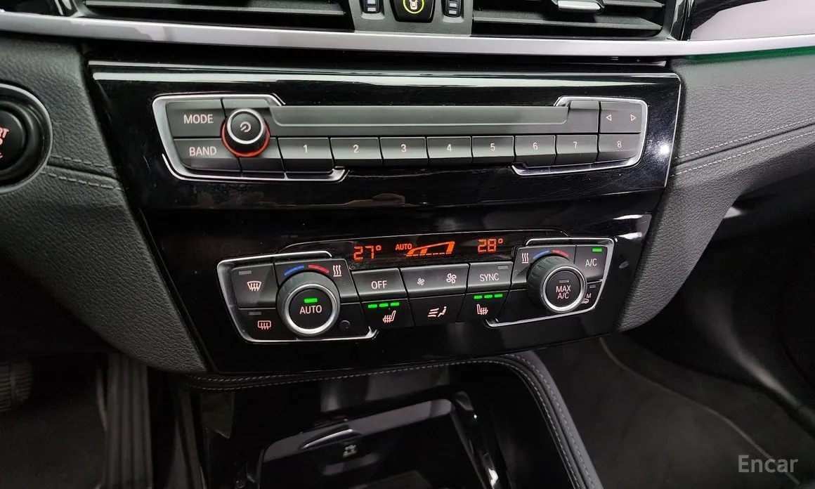 Фото 17 - BMW X1