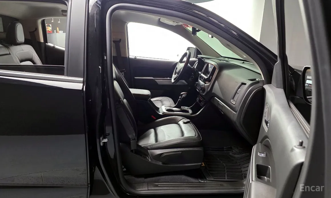 Фото 11 - Chevrolet Colorado